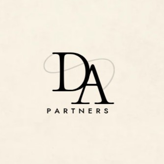 DA PARTNERS 로고